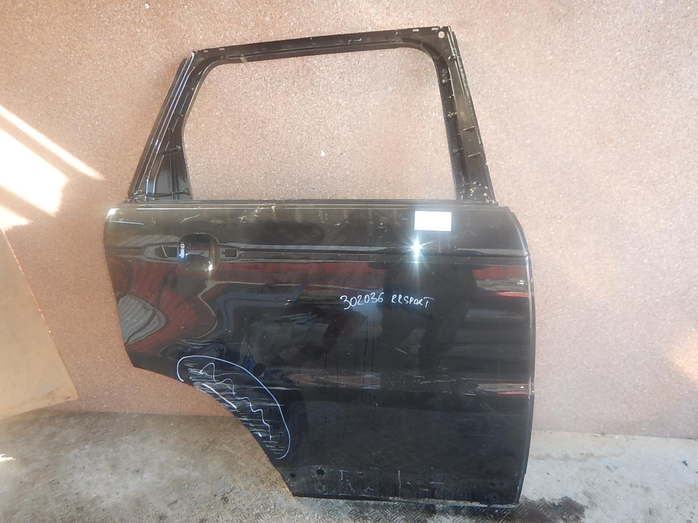 Дверь задняя правая