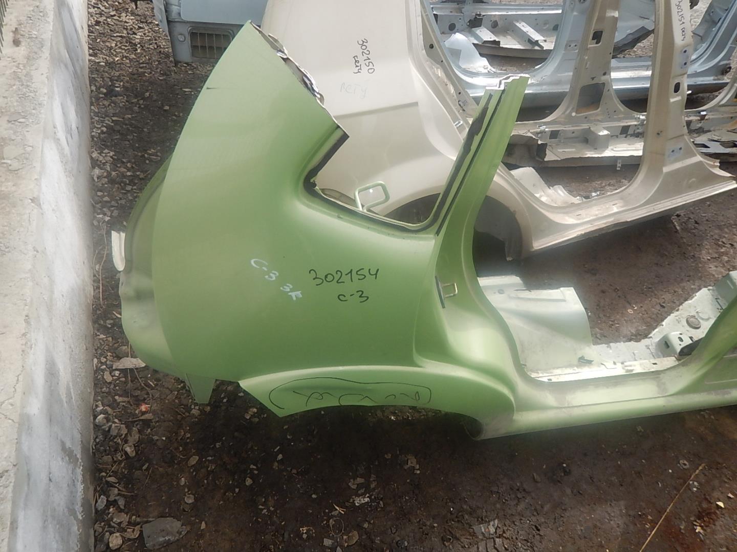 Крыло заднее правое