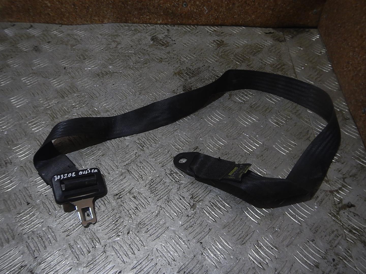 Ремень безопасности