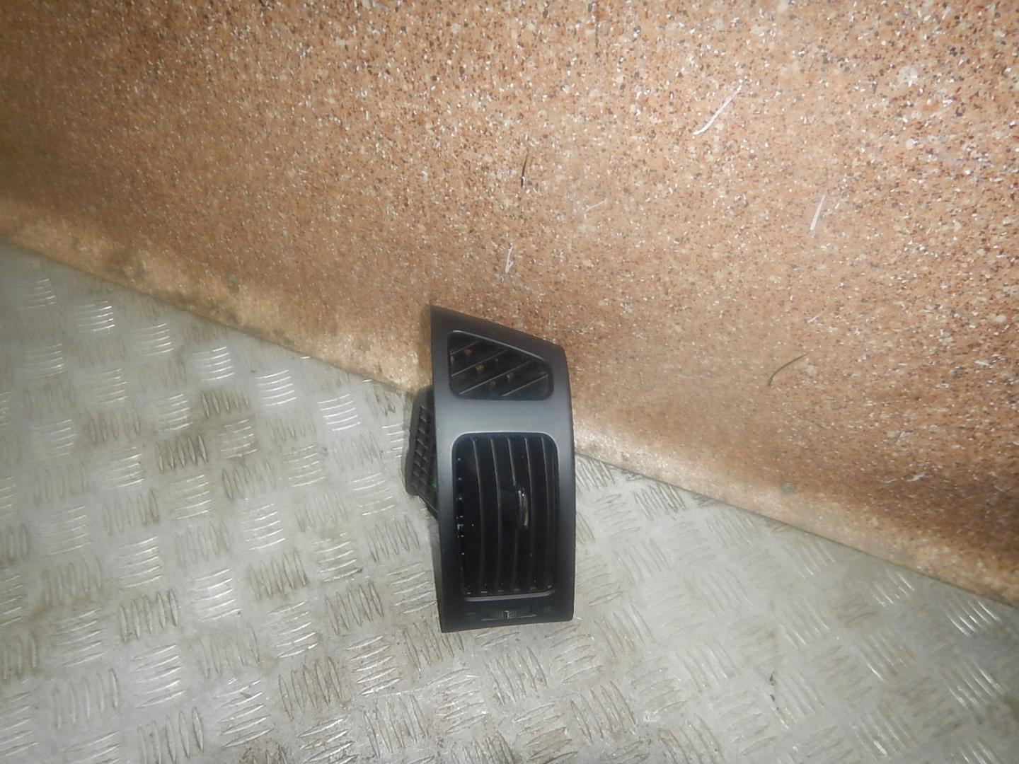 Дефлектор воздушный