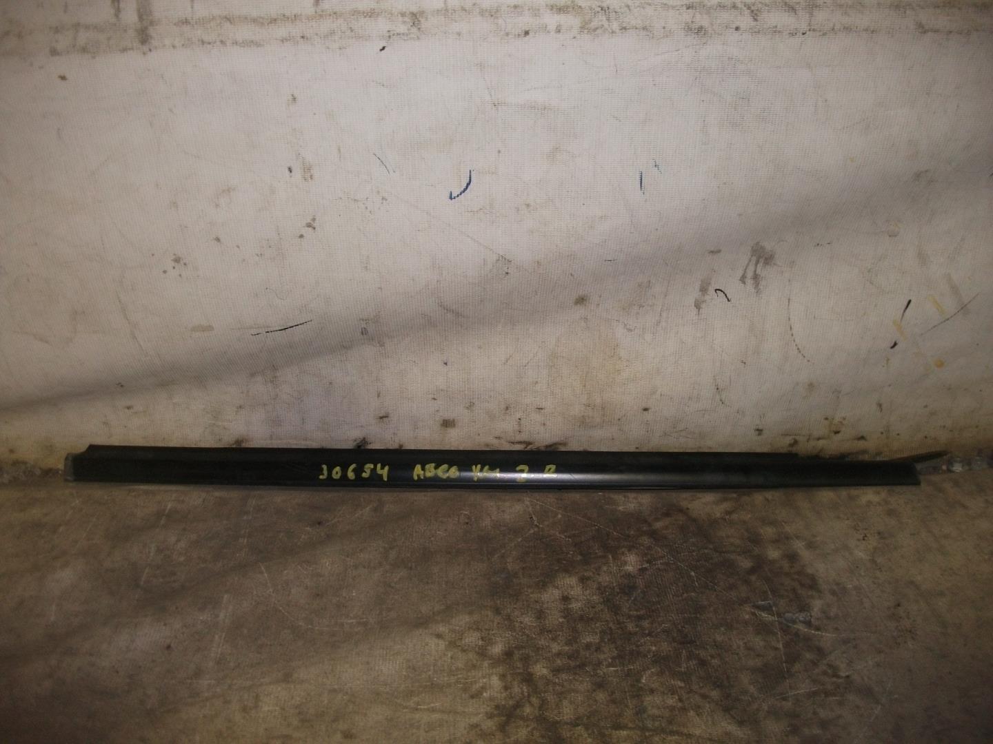 Уплотнитель стекла двери