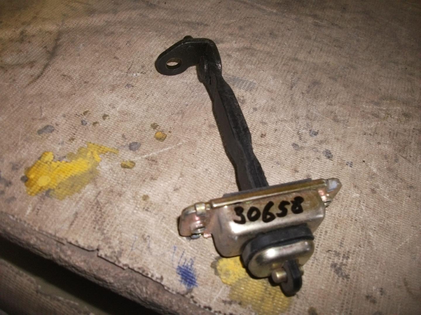 Ограничитель двери