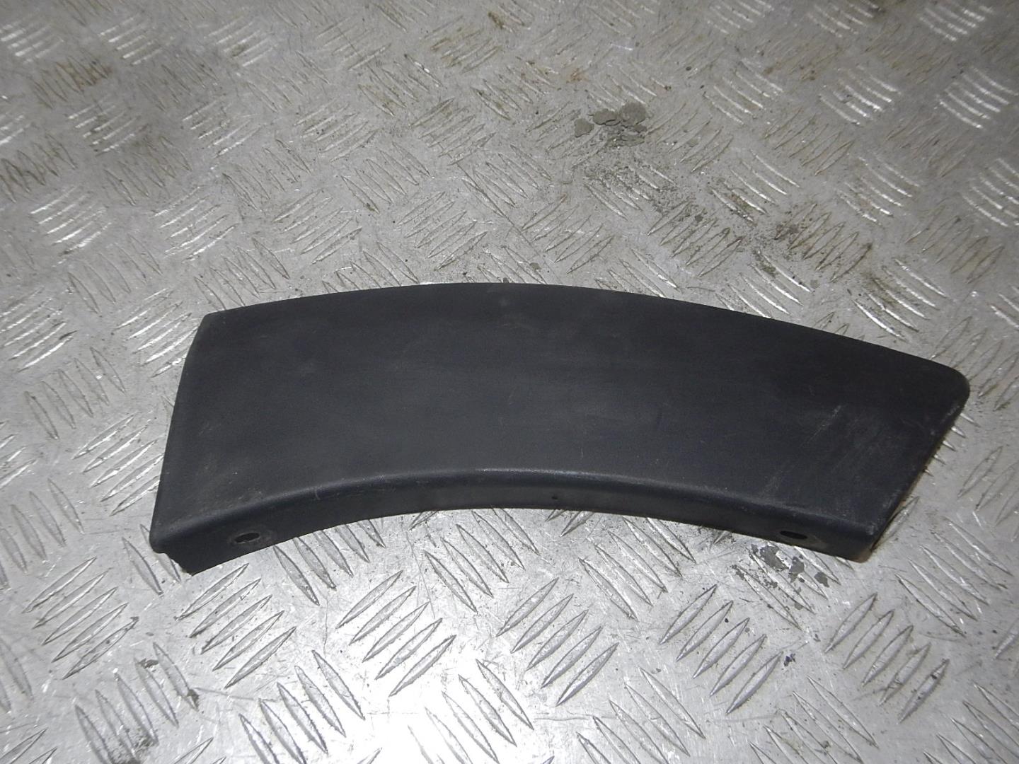 Накладка заднего бампера левая