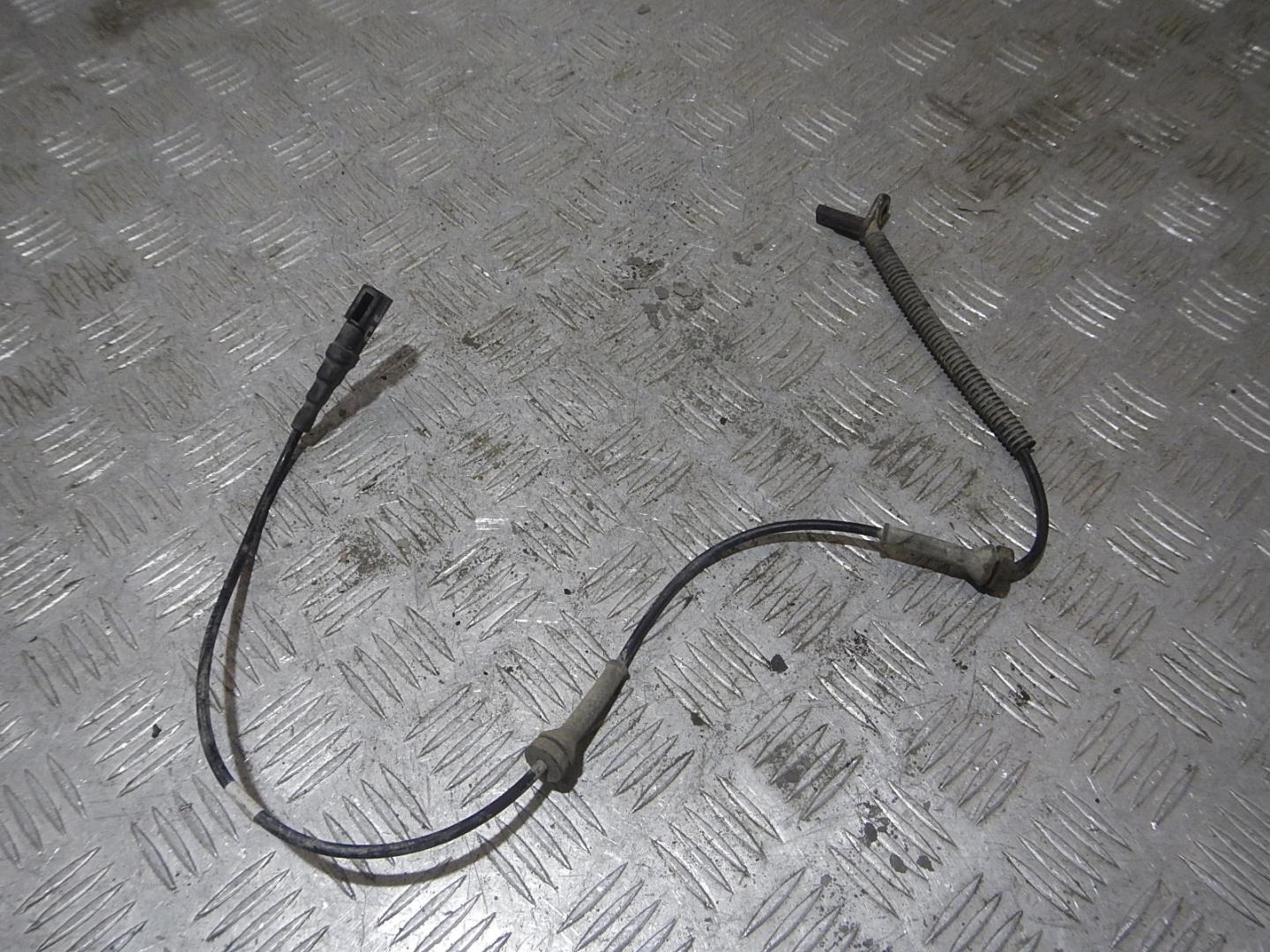 Датчик ABS передний левый