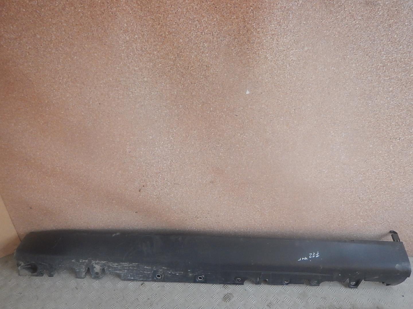 Подножка левая