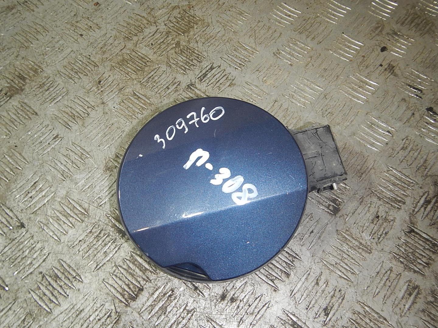 Лючок бензобака