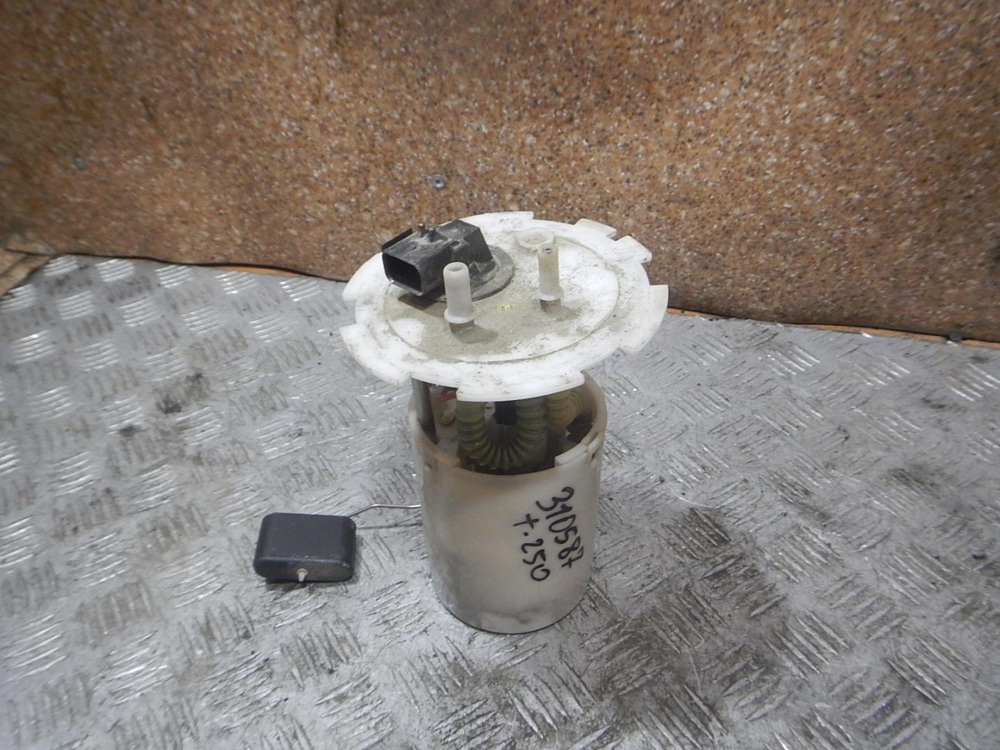 Насос топливный электрический