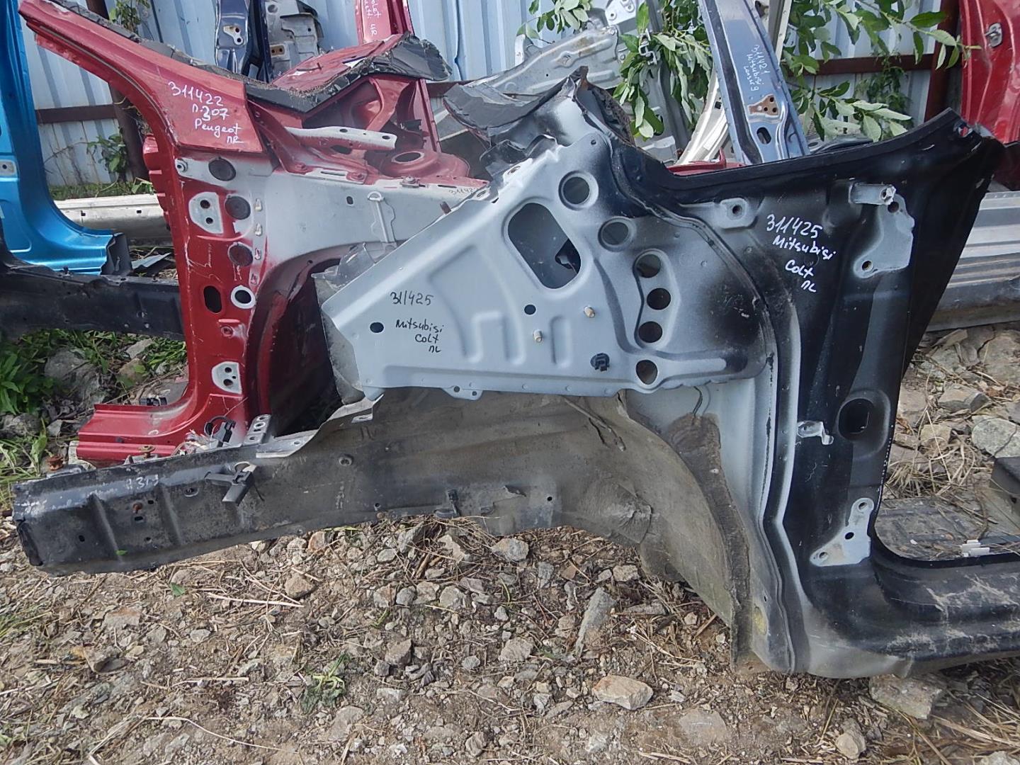 Лонжерон передний левый