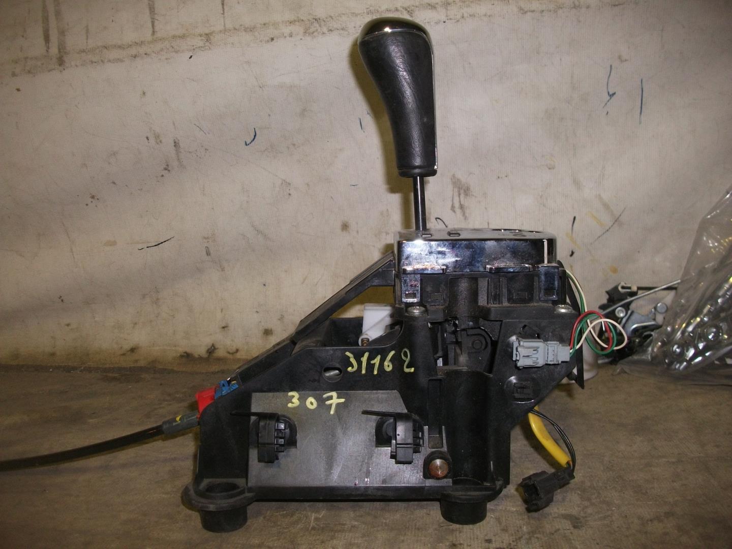 Кулиса МКПП / АКПП