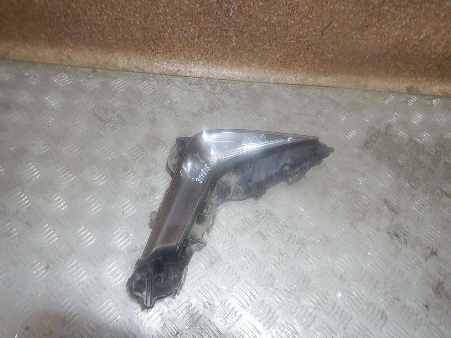 Фара противотуманная правая