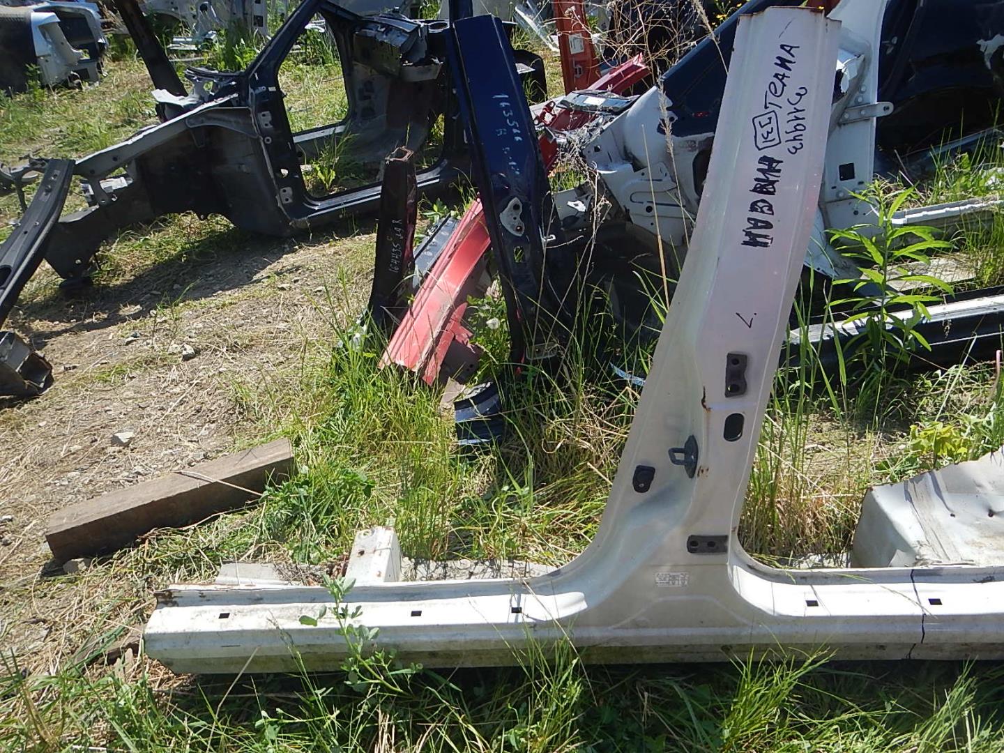 Кузовной элемент