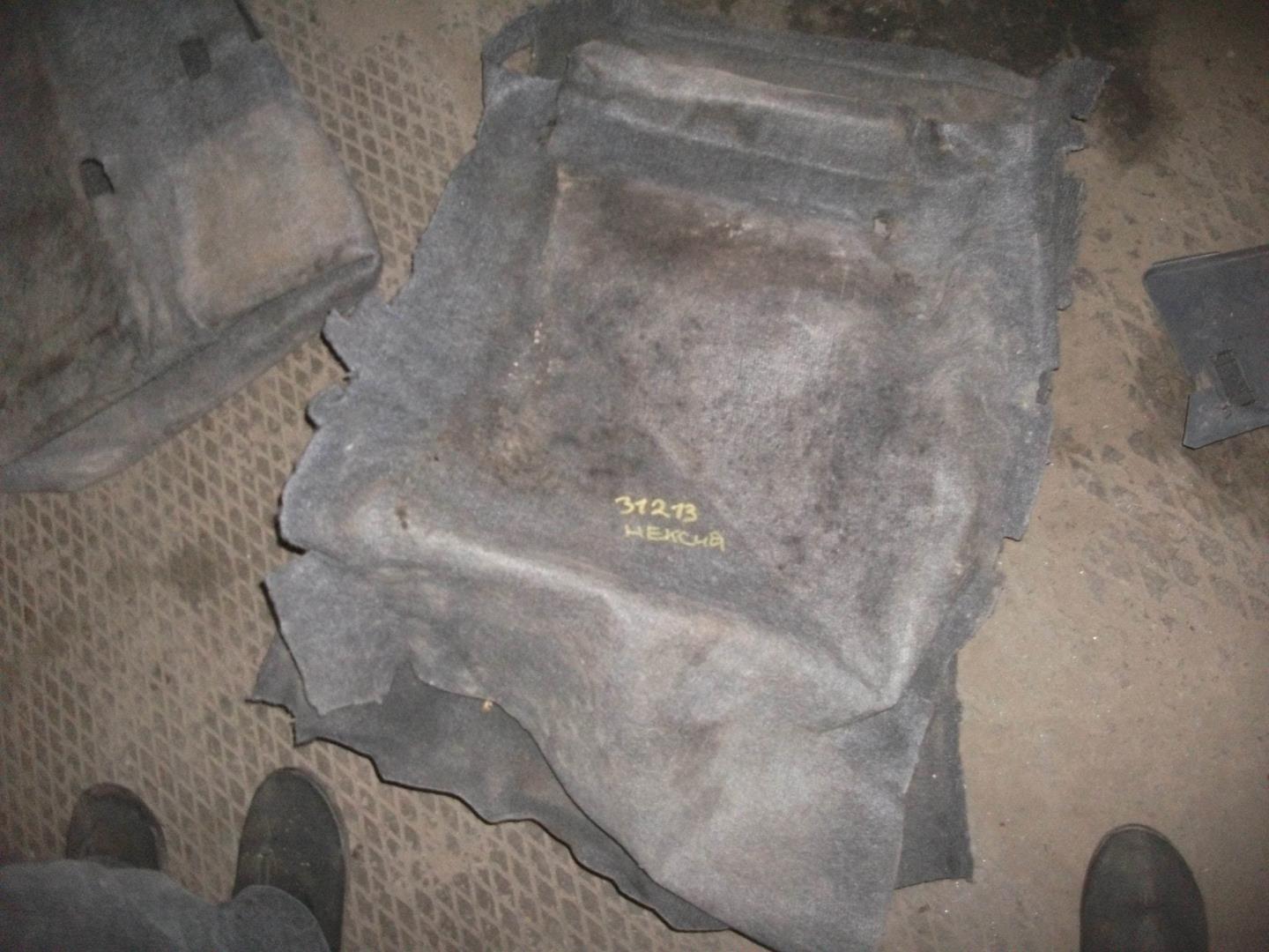 Пол багажника