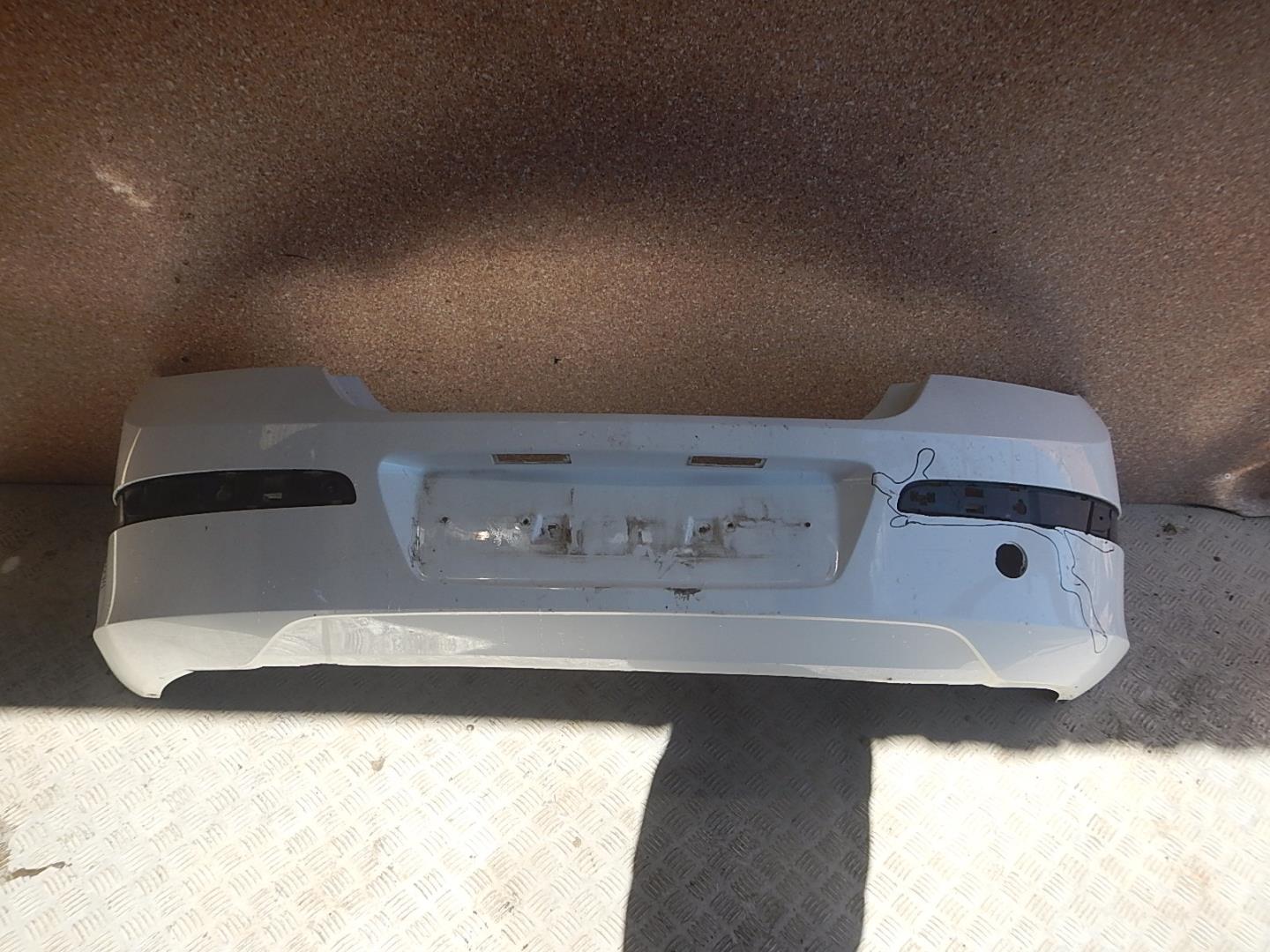 Бампер задний