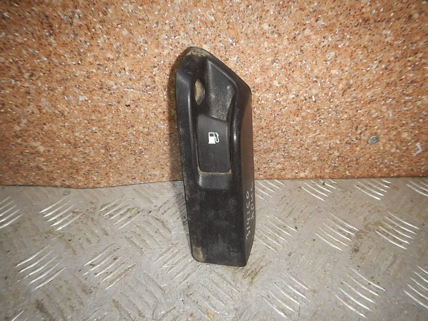 Ручка открывания лючка бензобака