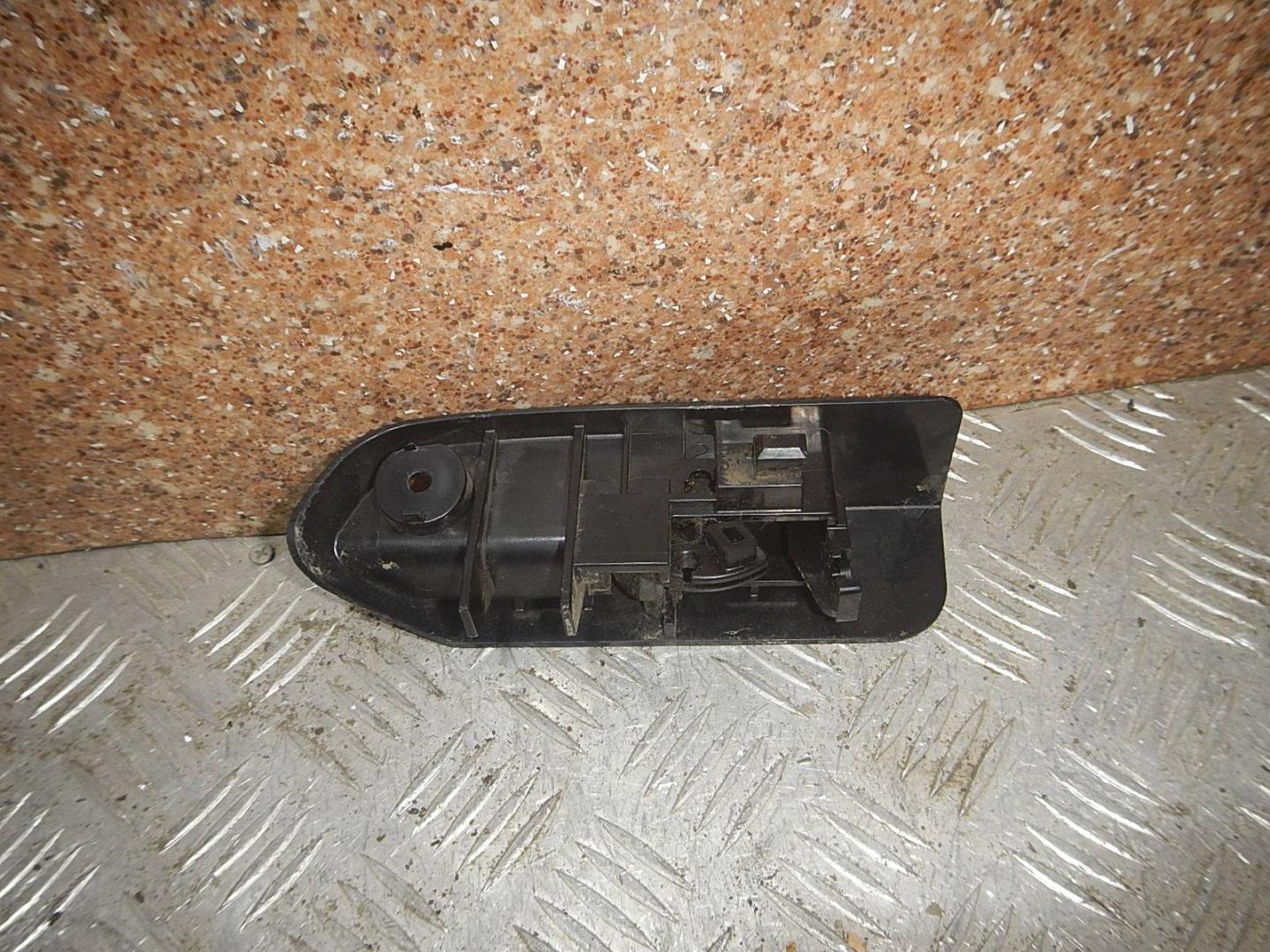 Ручка открывания лючка бензобака