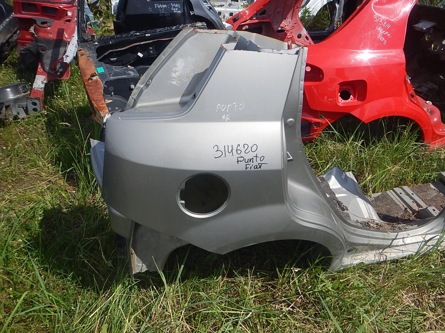 Крыло заднее правое