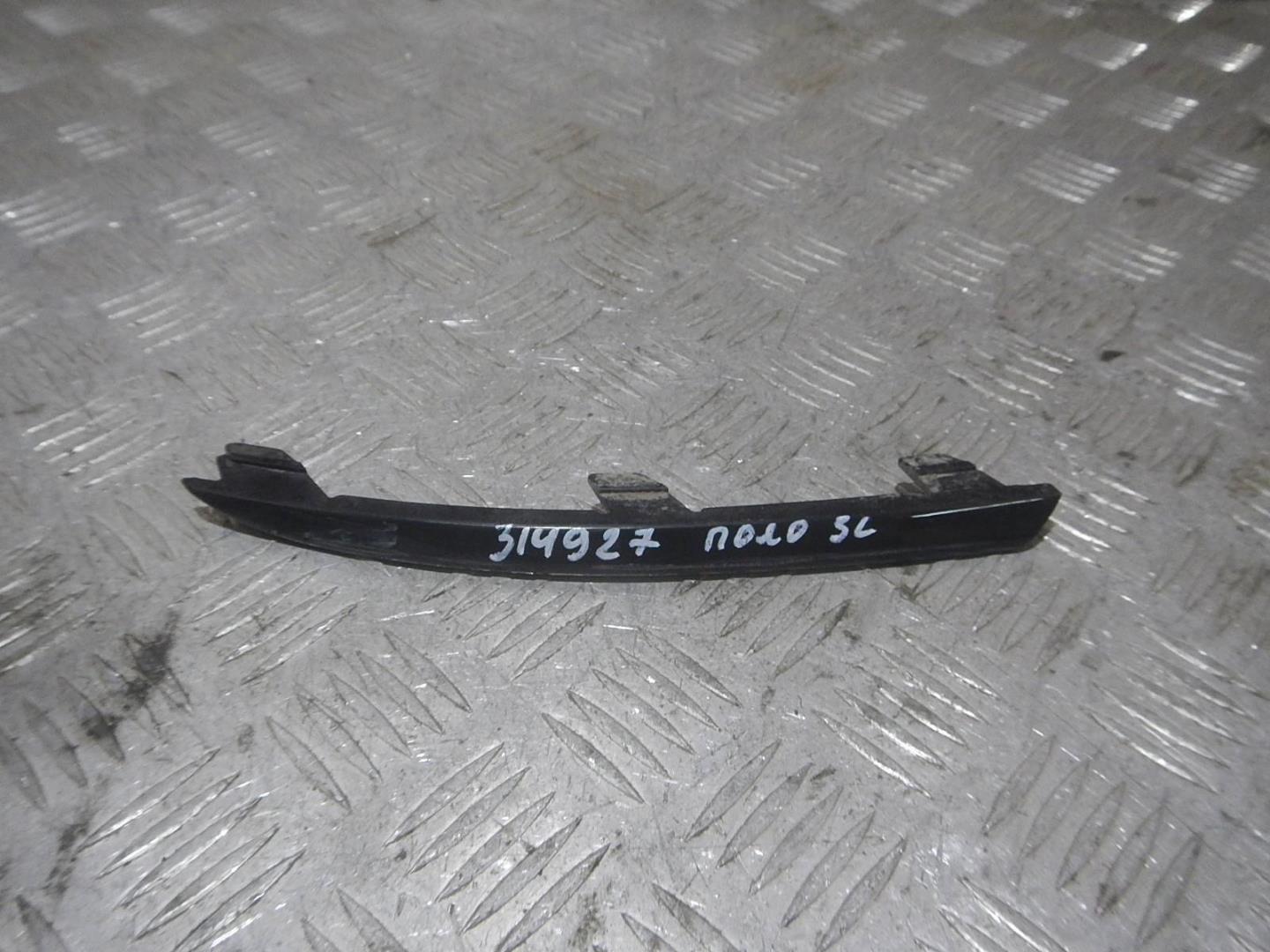 Молдинг заднего бампера