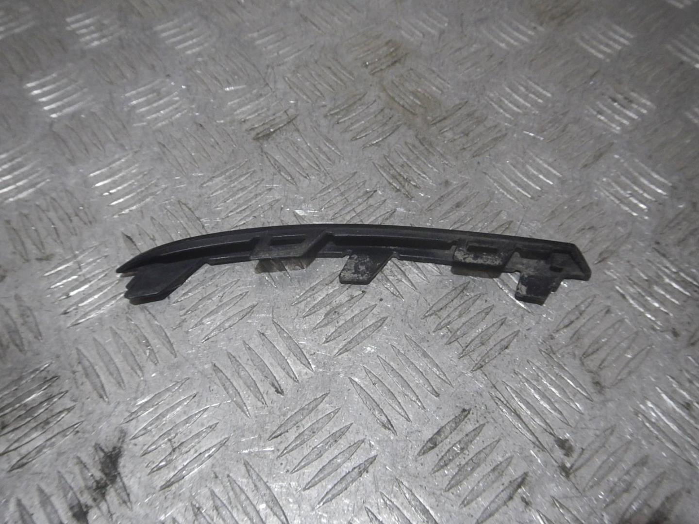 Молдинг заднего бампера