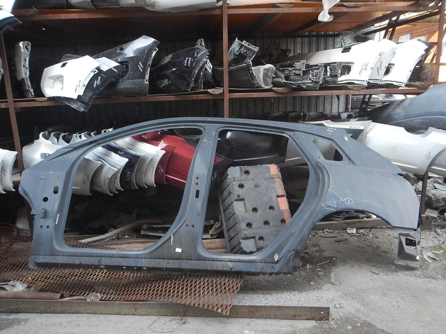 Кузовной элемент