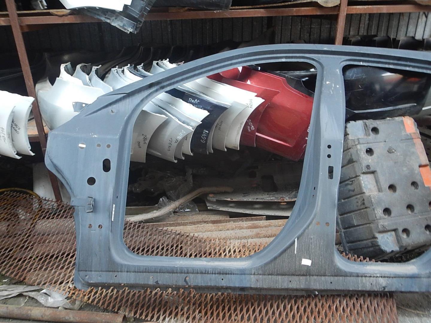 Кузовной элемент