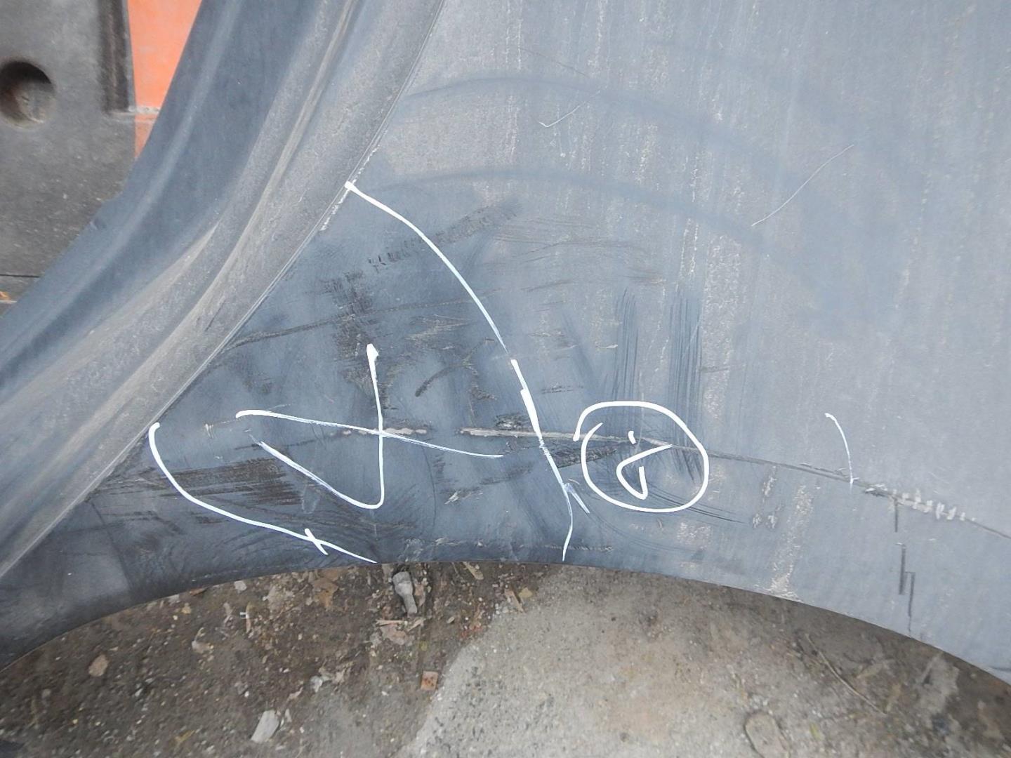 Кузовной элемент