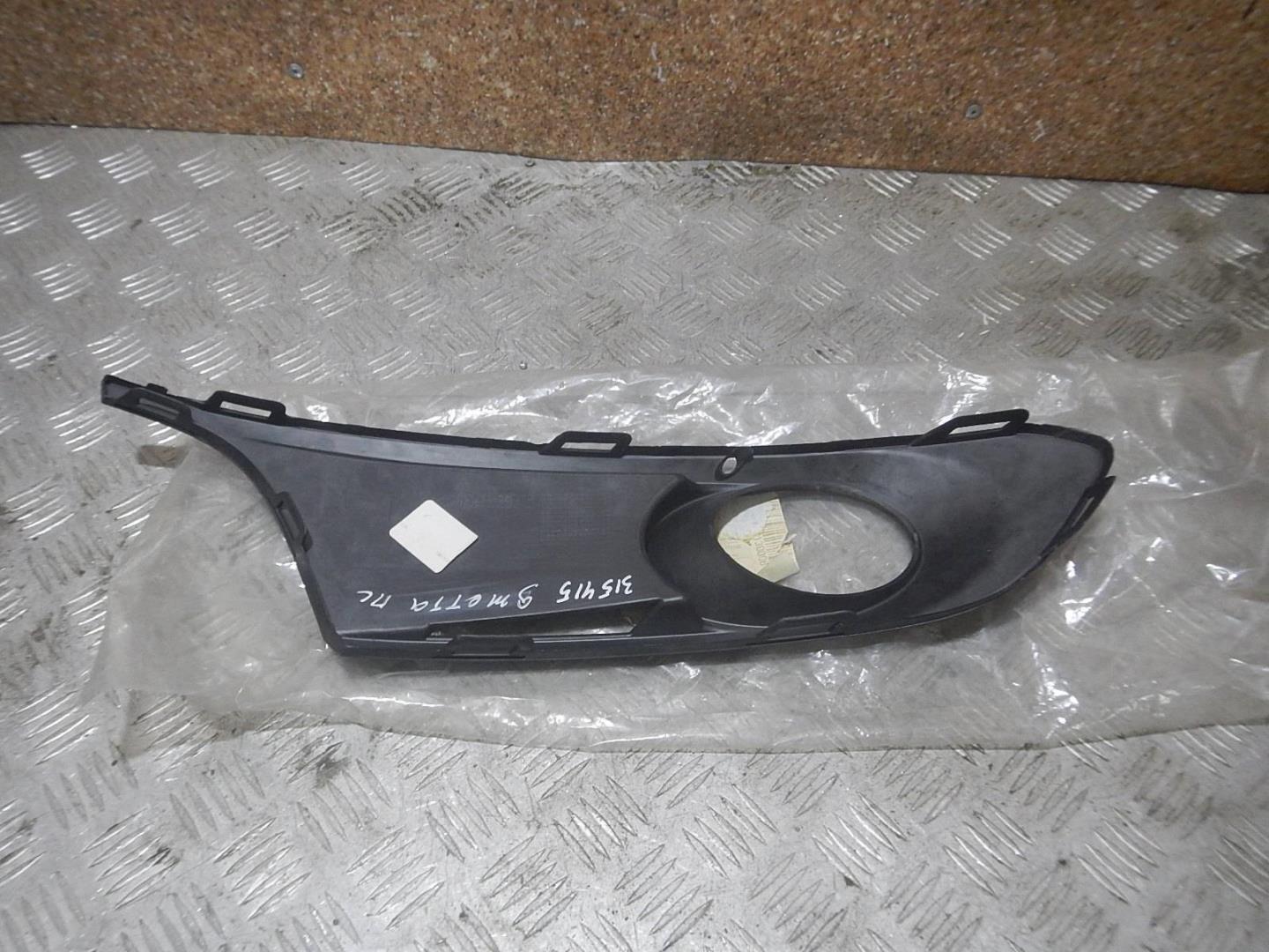 Решетка в бампер левая