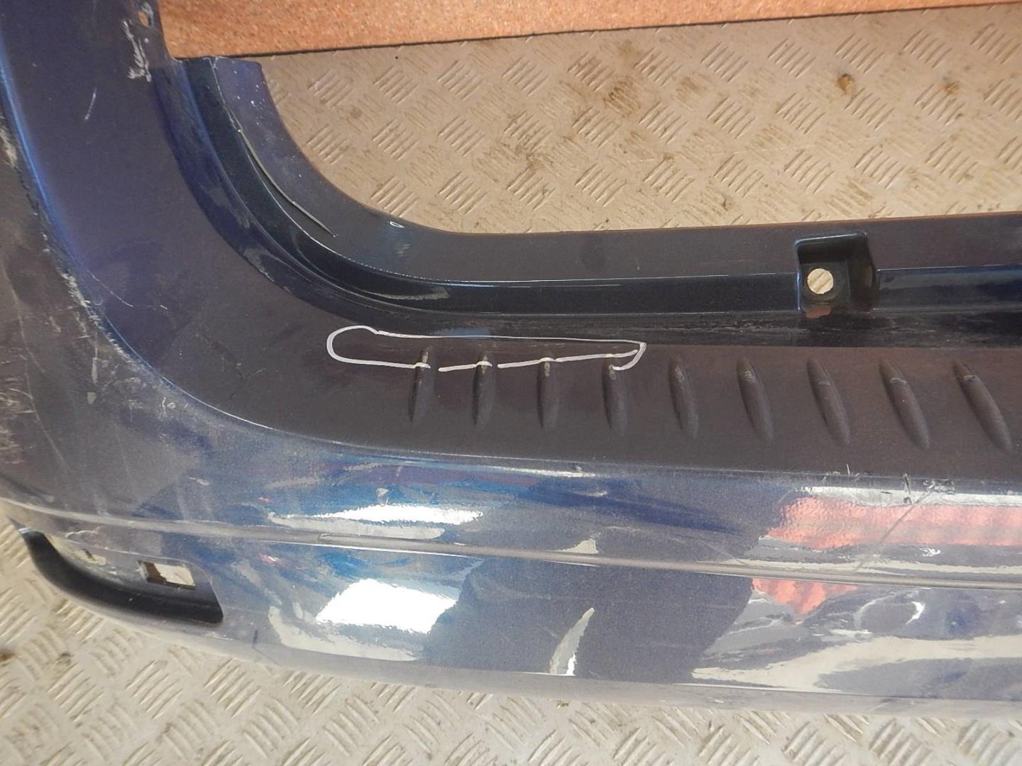 Бампер задний