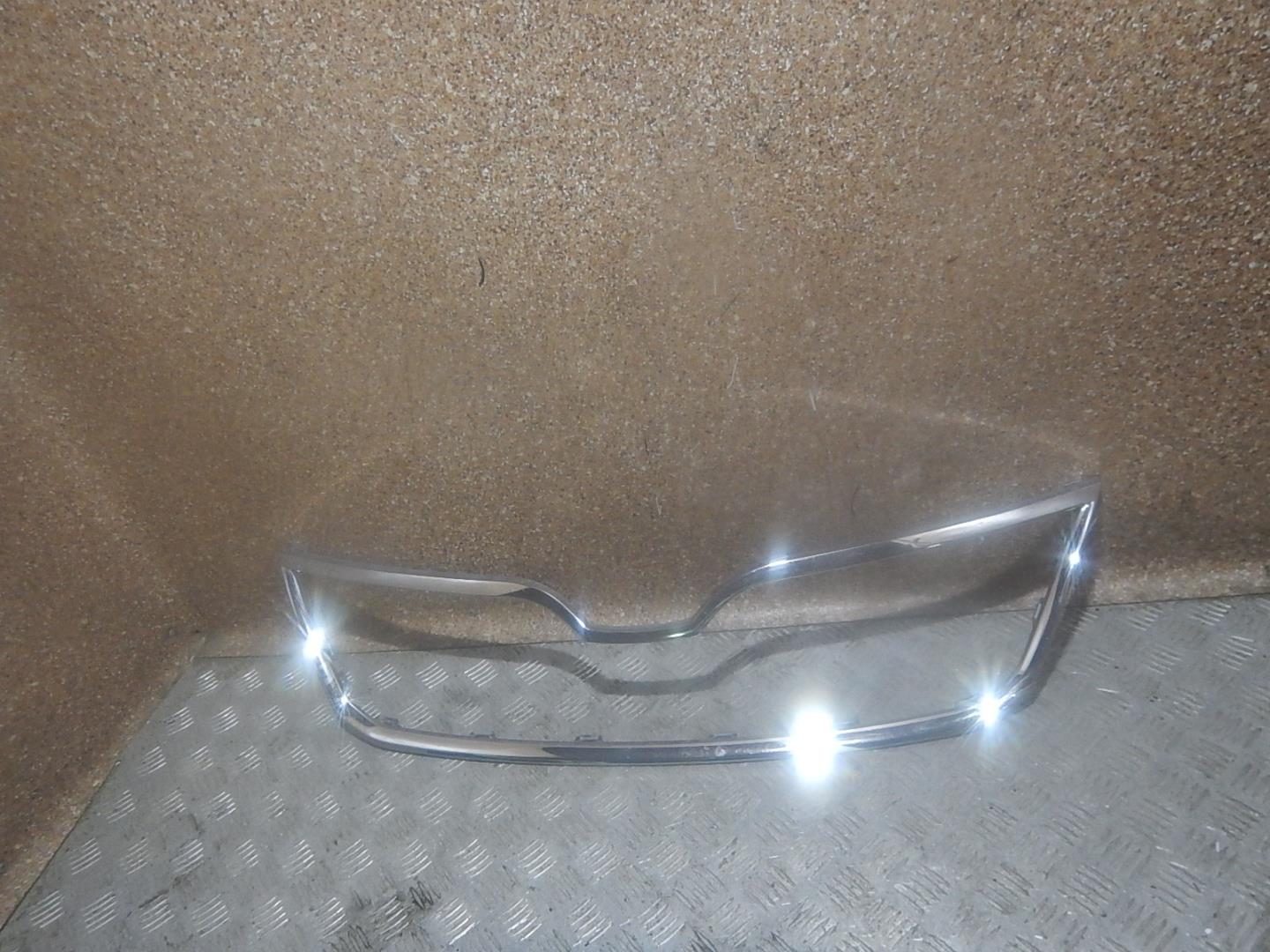 Накладка на решетку радиатора