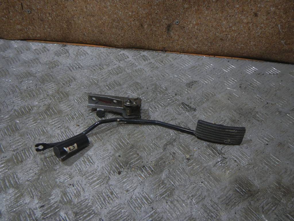 Педаль газа