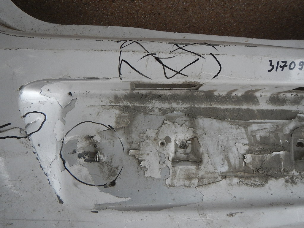 Бампер задний