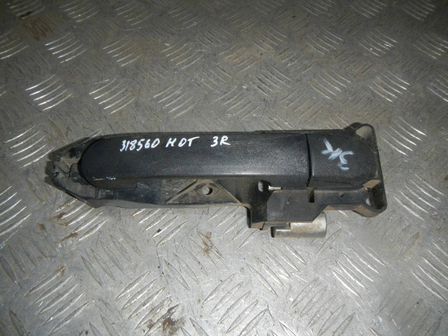 Ручка двери задней наружная правая