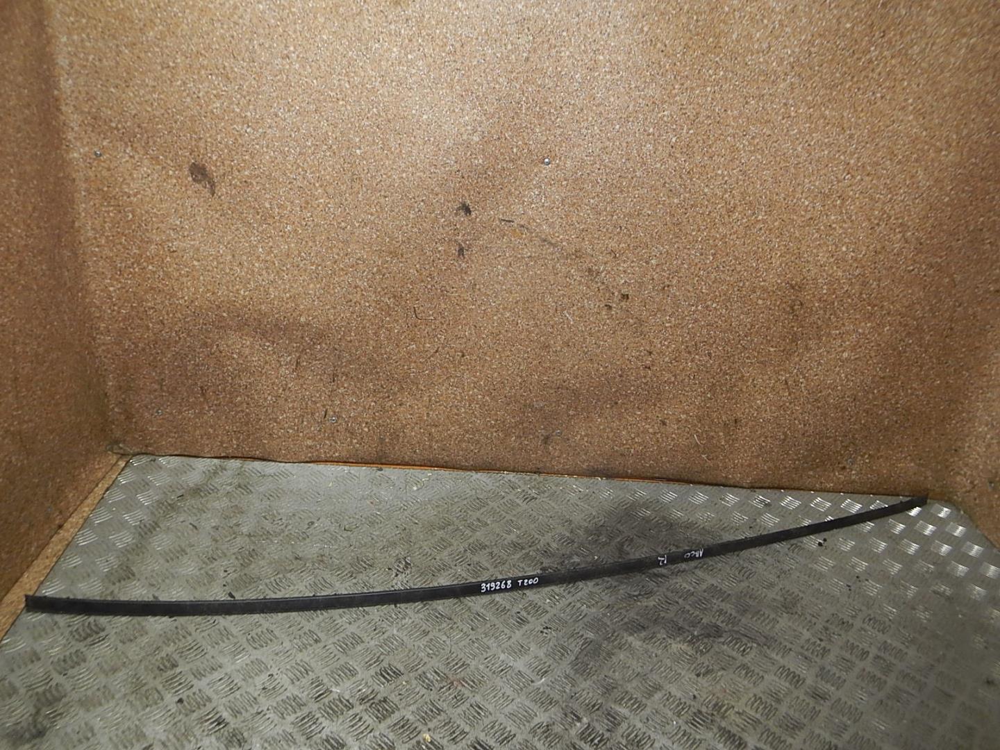 Молдинг крыши правый