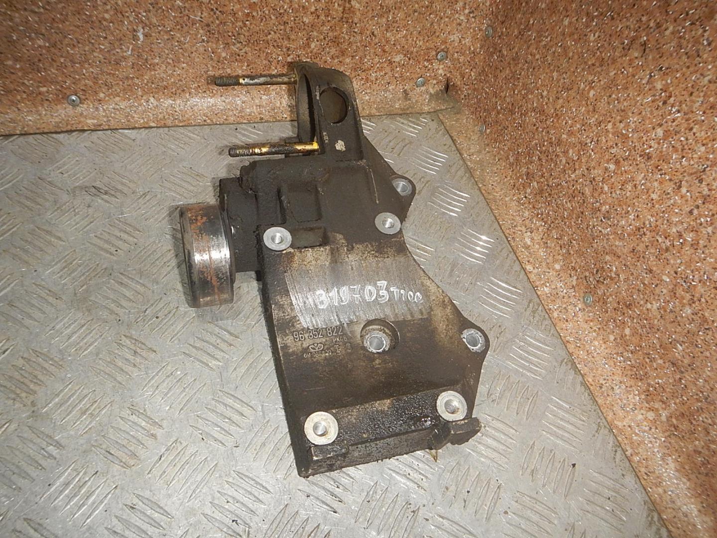 Кронштейн кондиционера