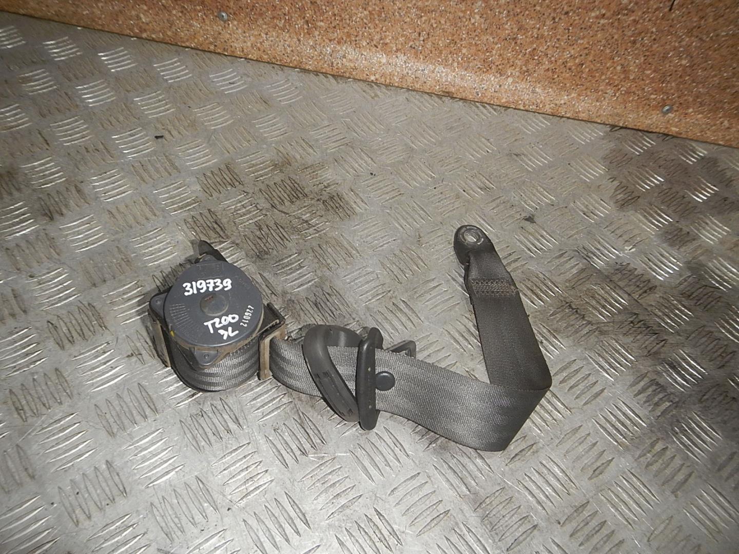 Ремень безопасности