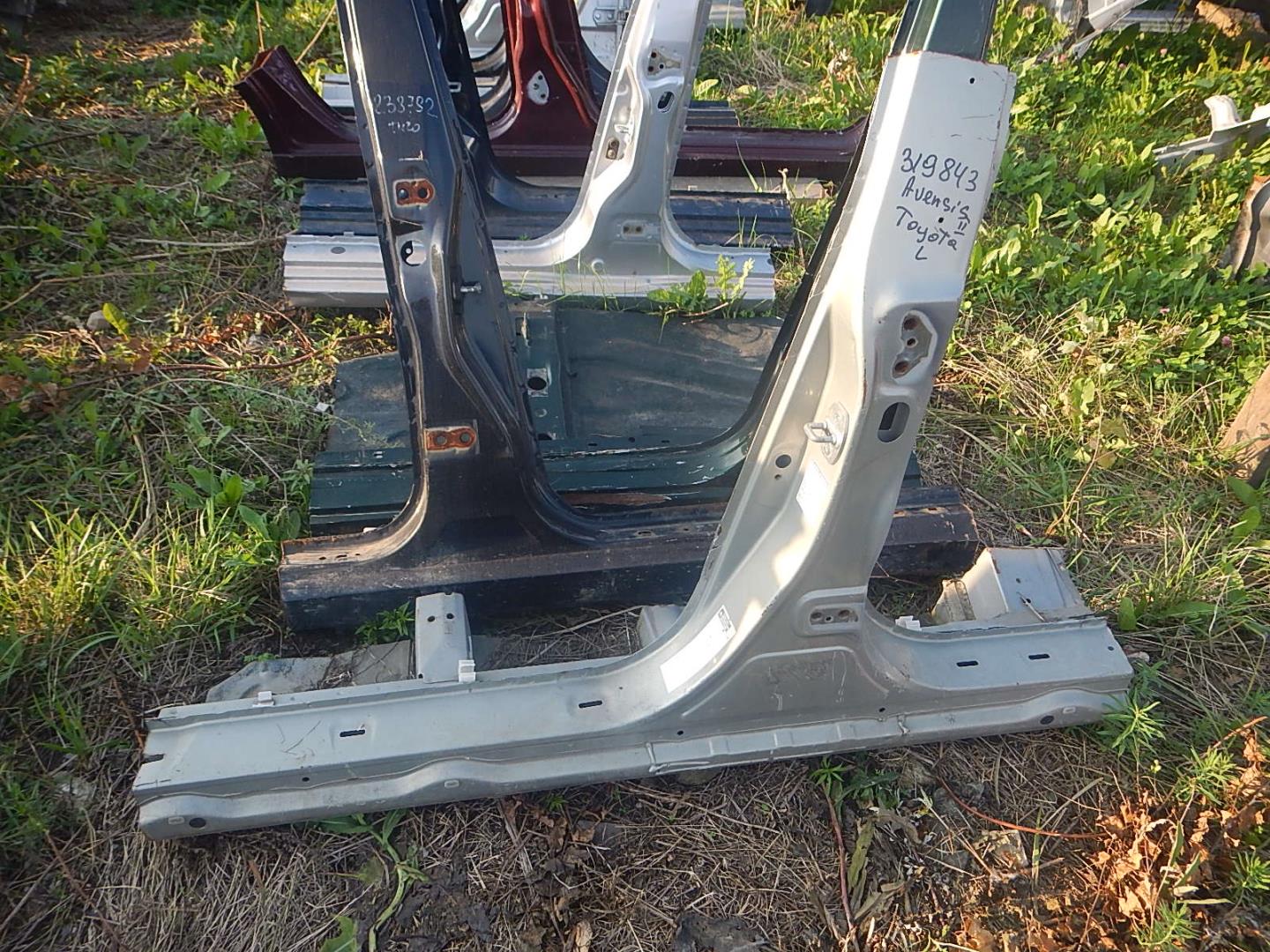 Кузовной элемент