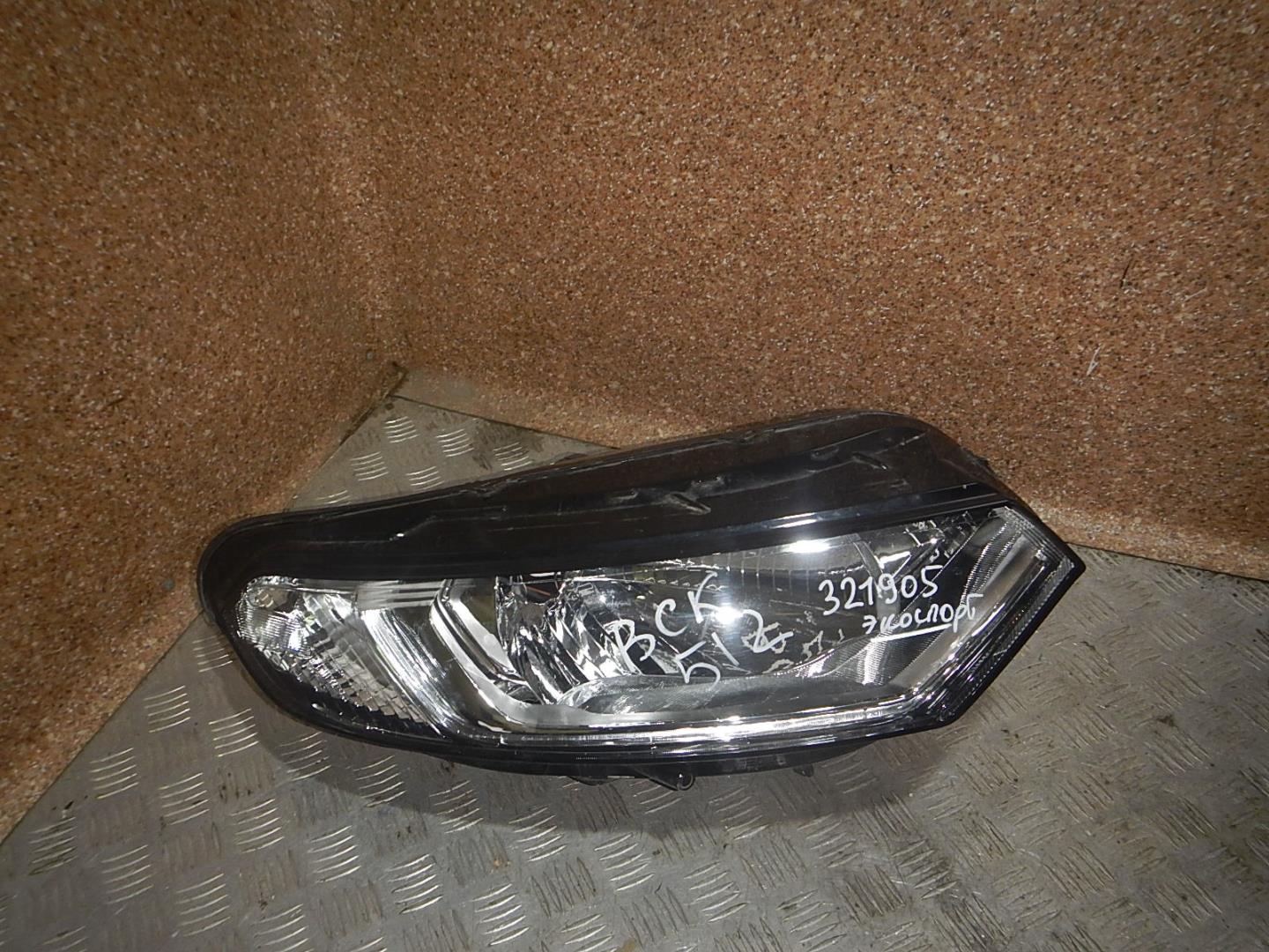 Фара правая