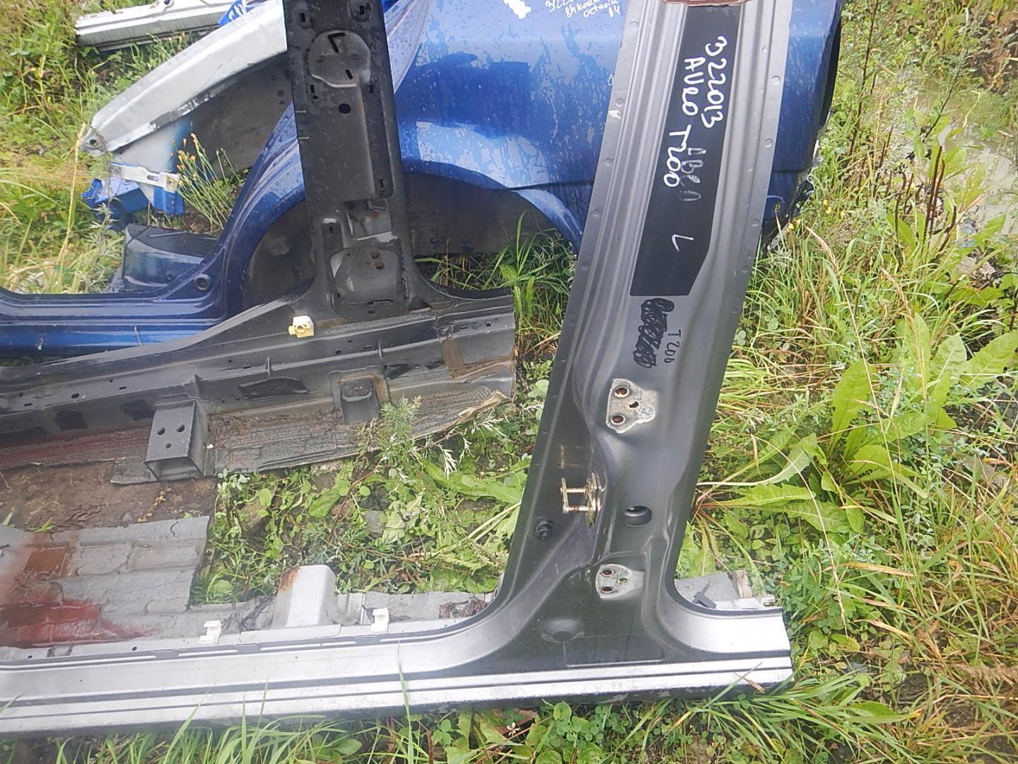 Кузовной элемент