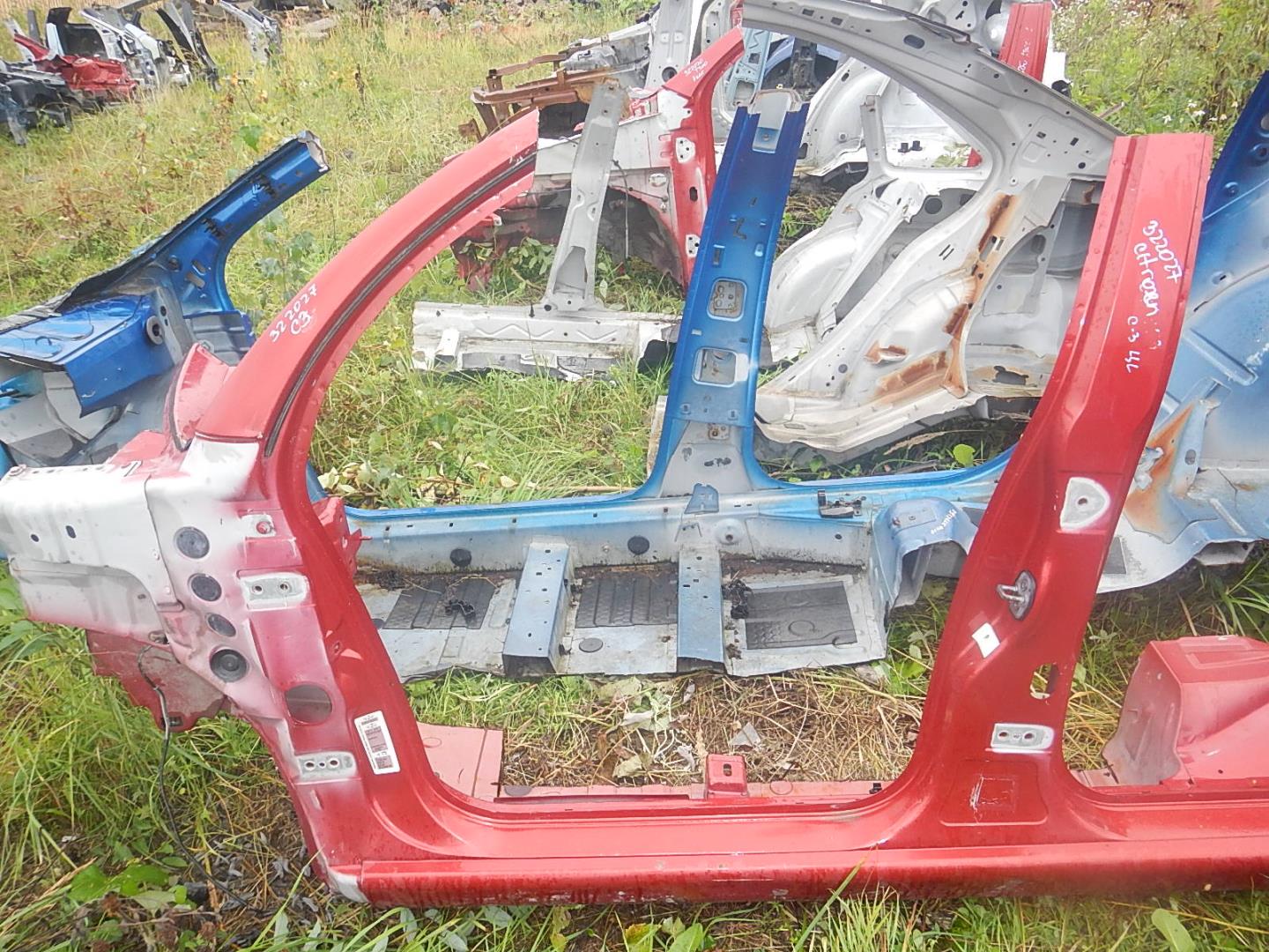 Кузовной элемент