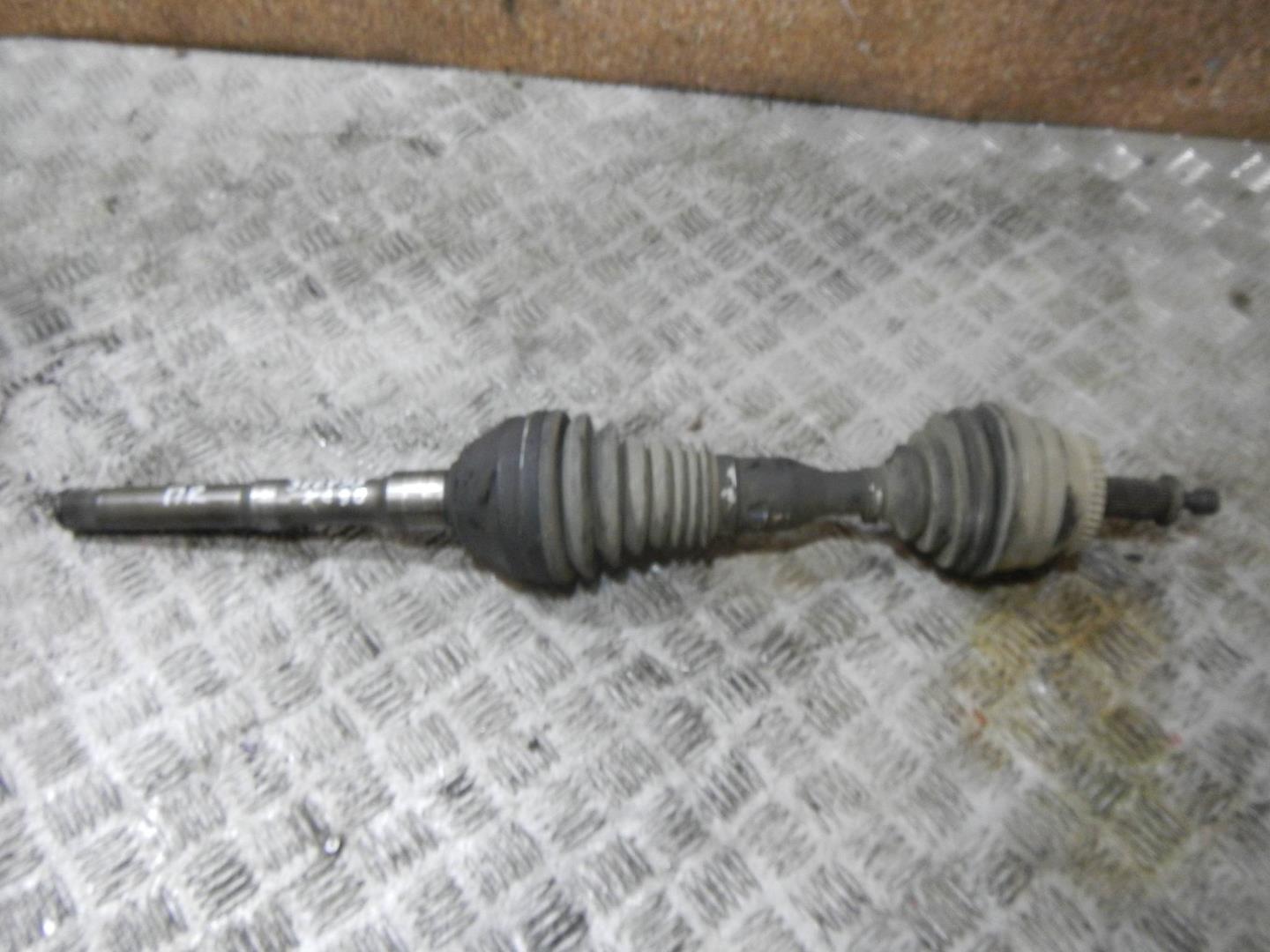 Полуось передняя правая