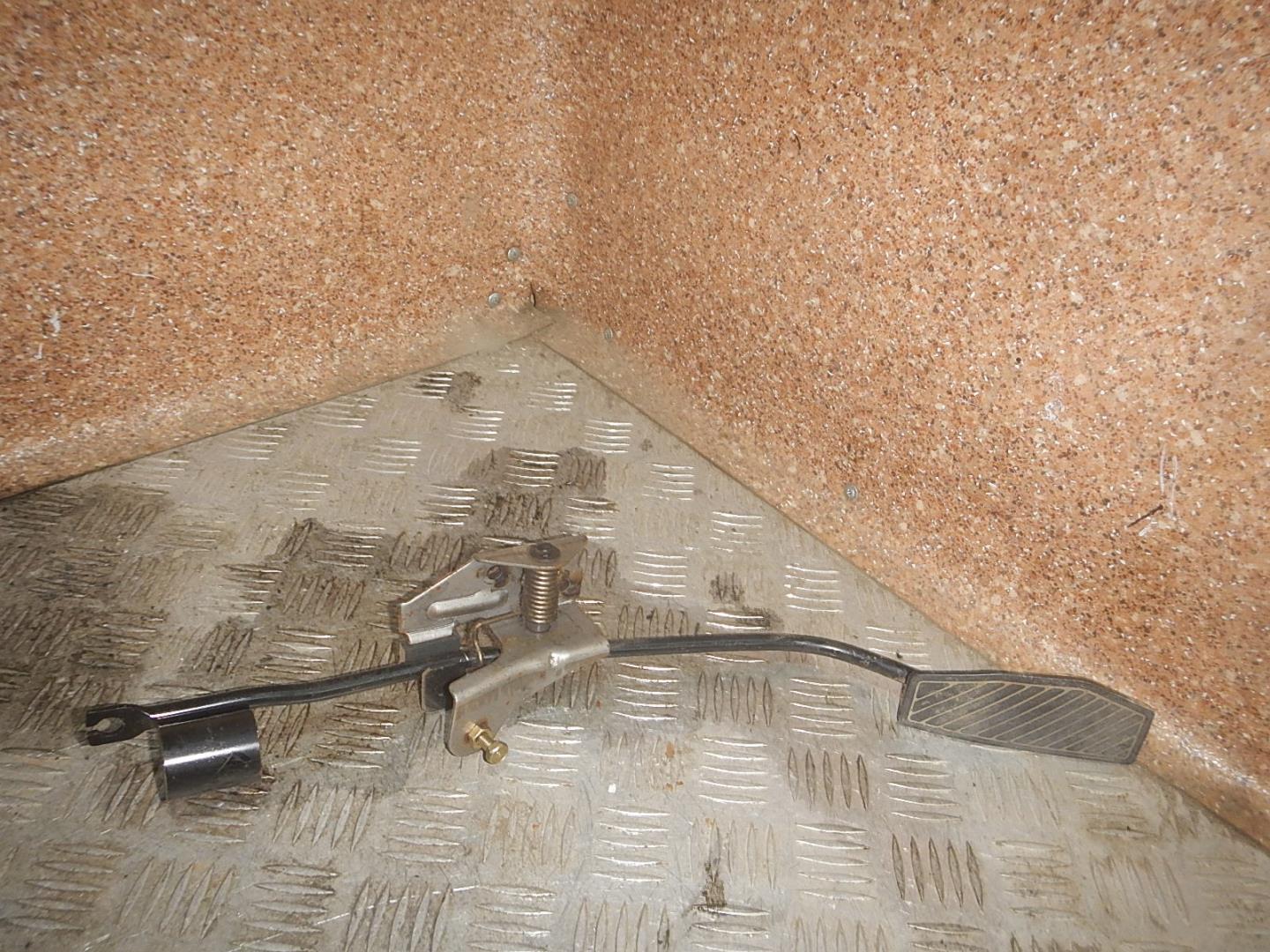 Педаль газа