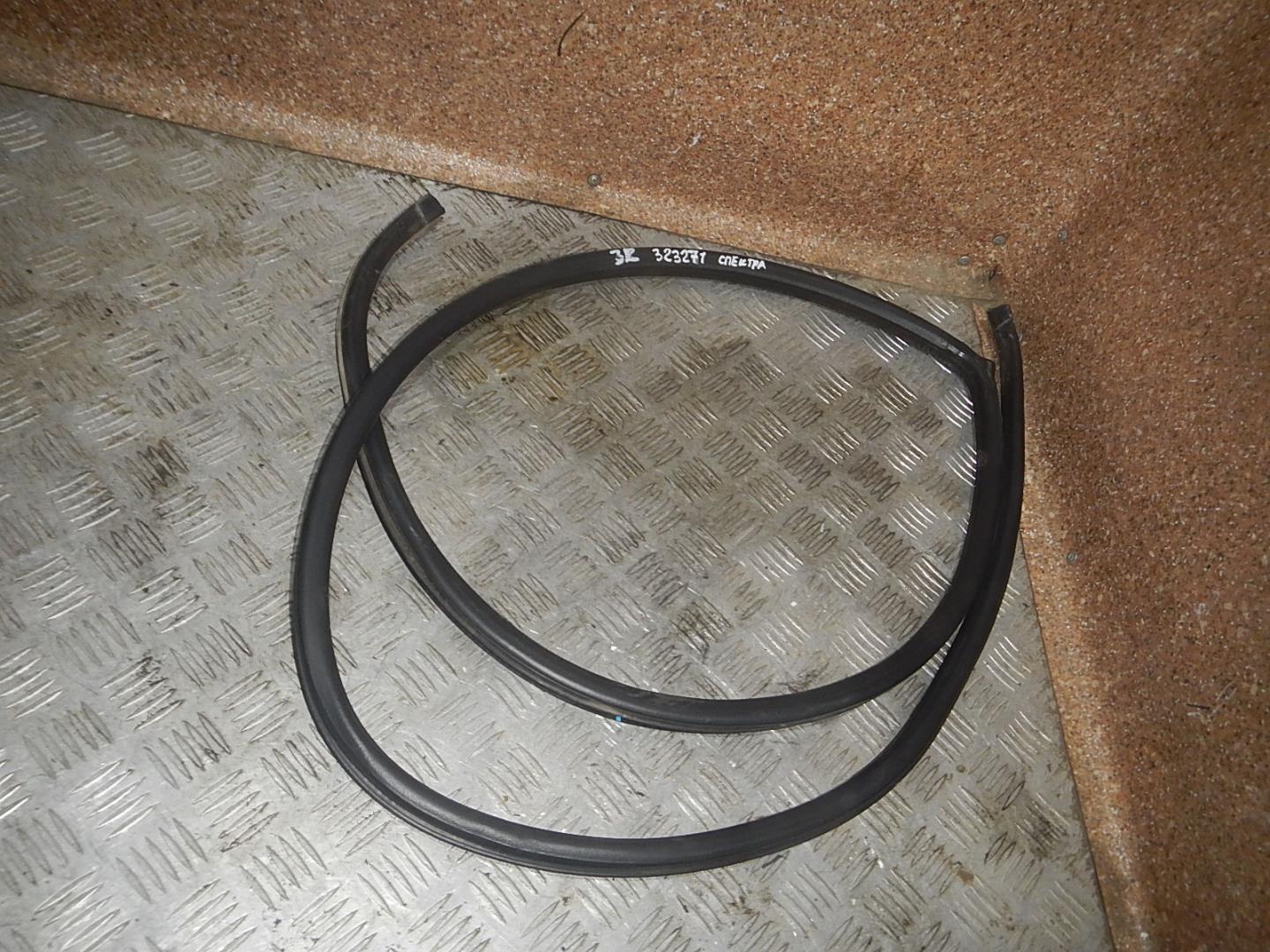 Уплотнитель двери