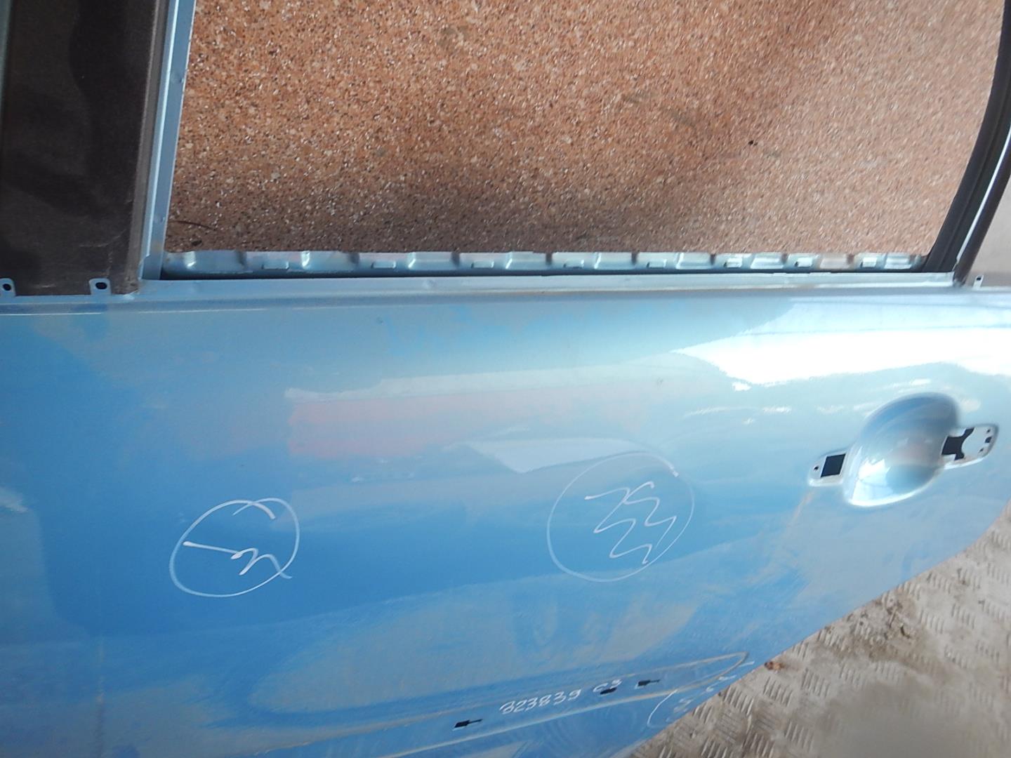 Дверь задняя левая