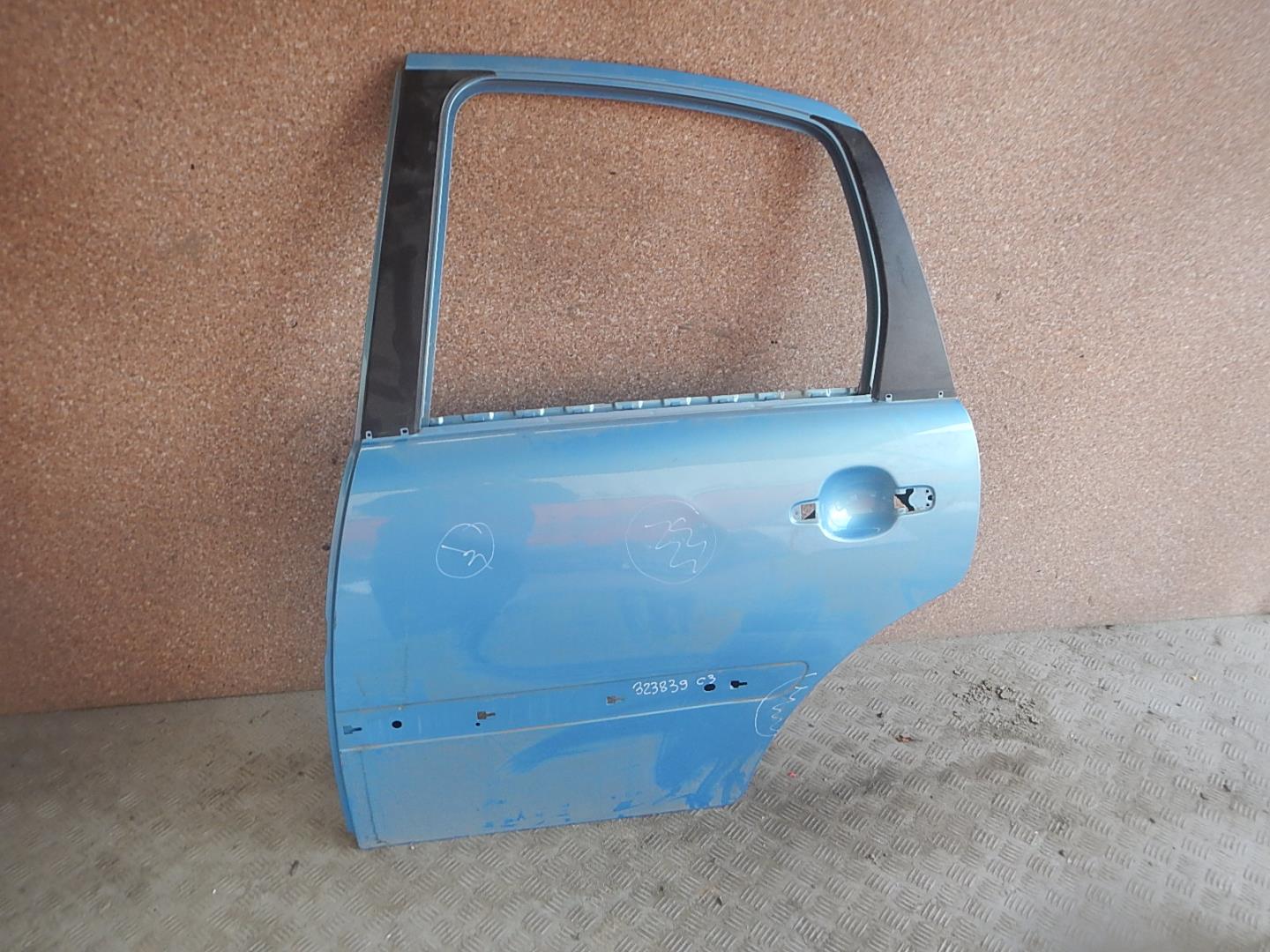 Дверь задняя левая