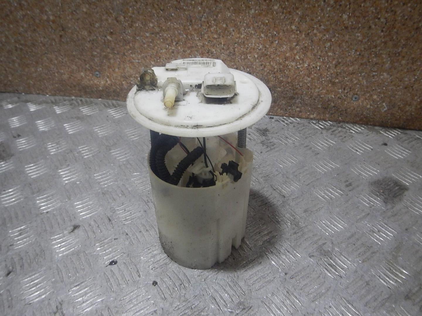 Насос топливный электрический