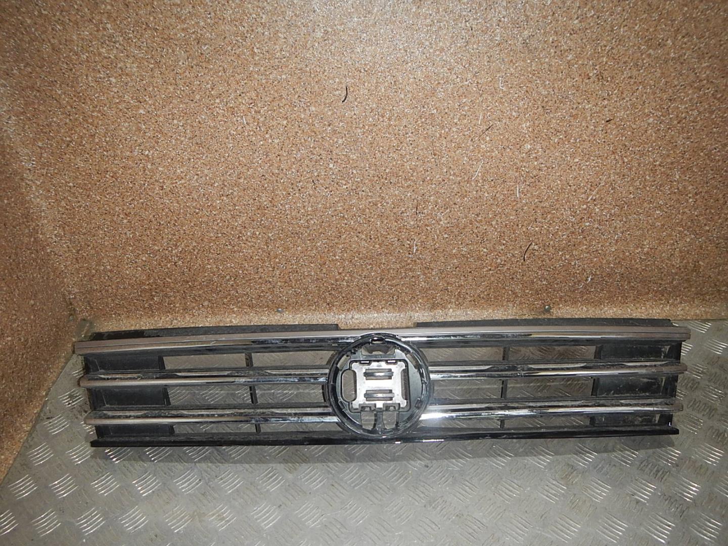 Решетка радиатора