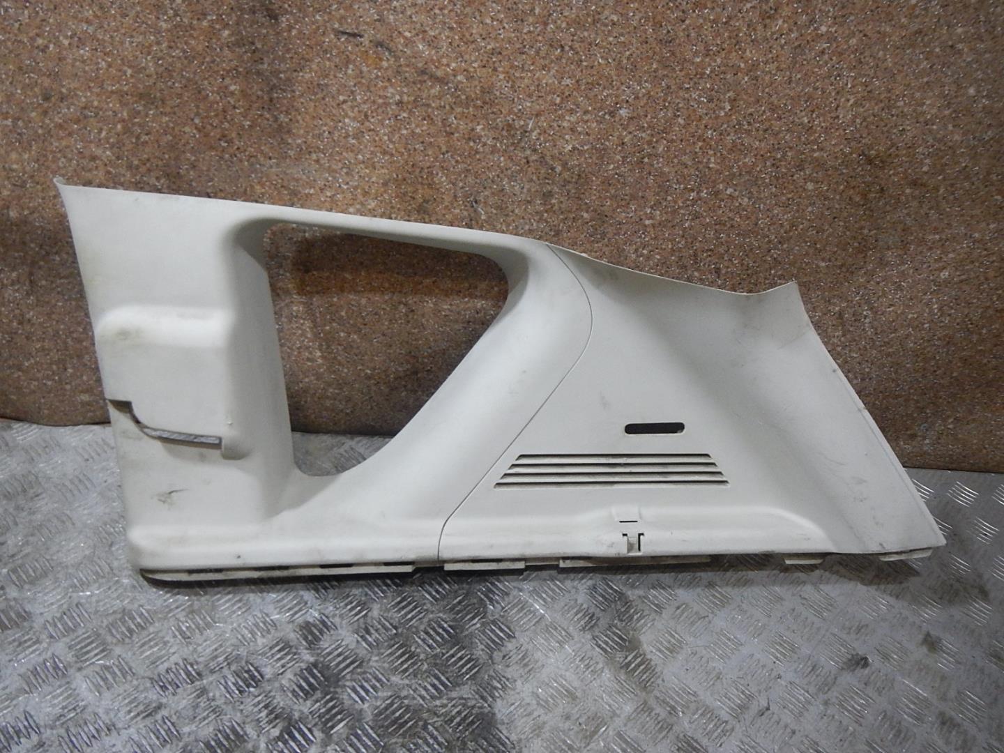 Обшивка стойки