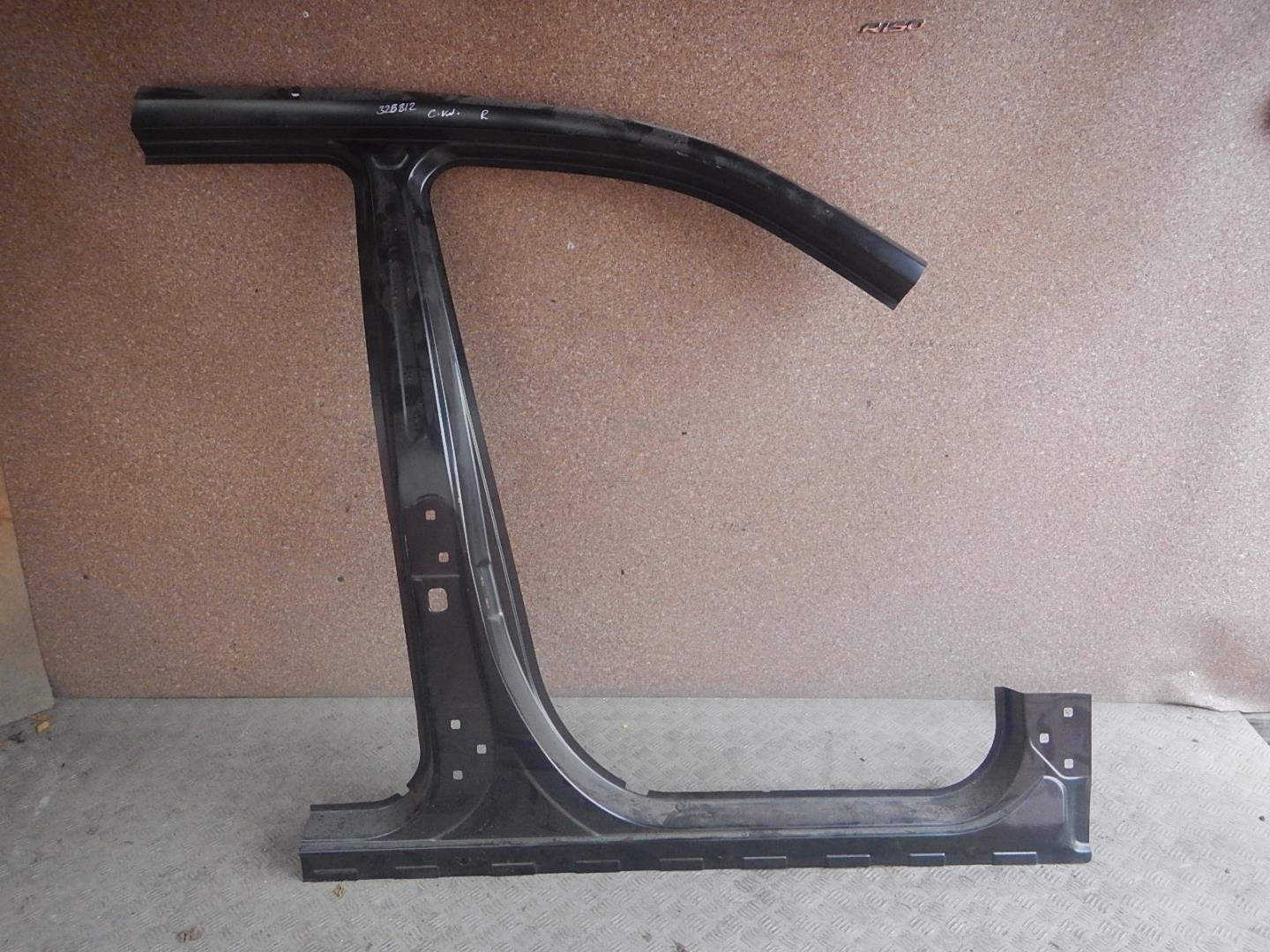 Кузовной элемент