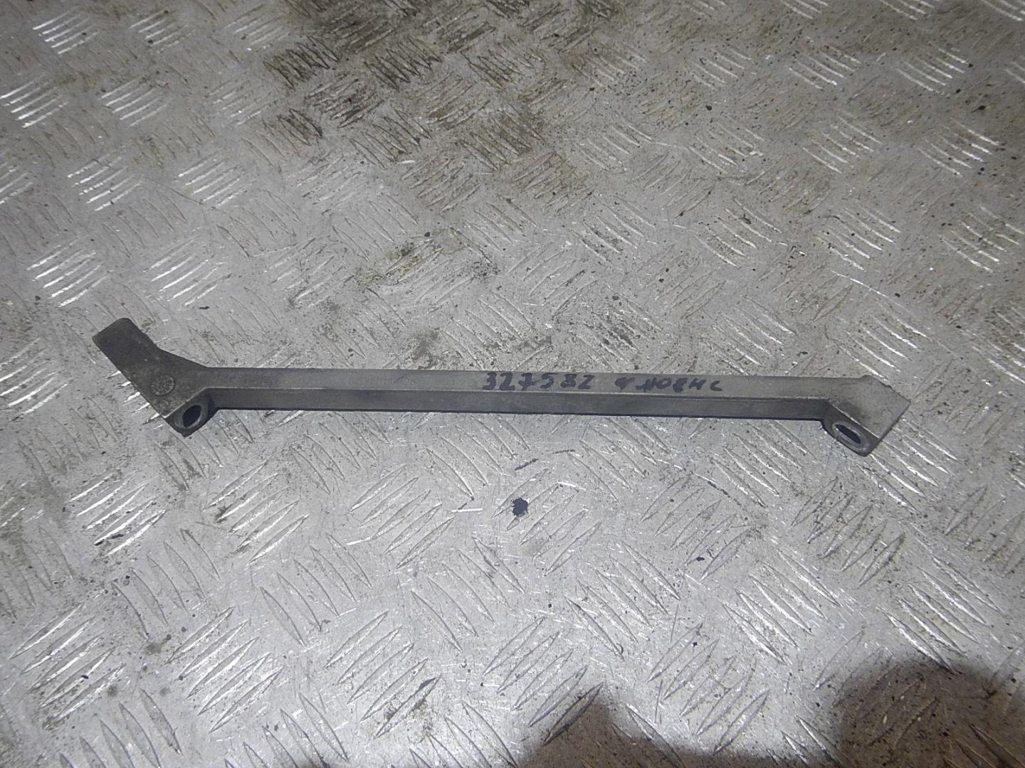 Кронштейн генератора