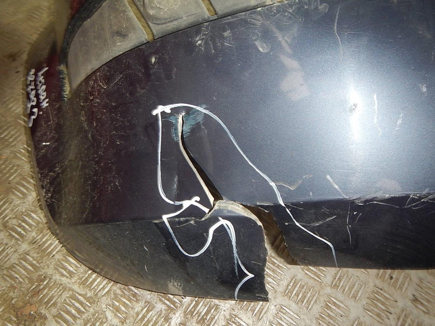 Бампер задний