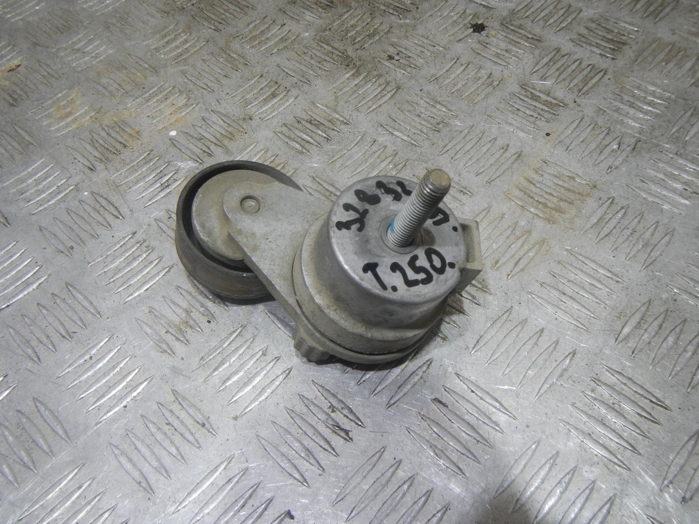 Ролик-натяжитель ремня ГРМ